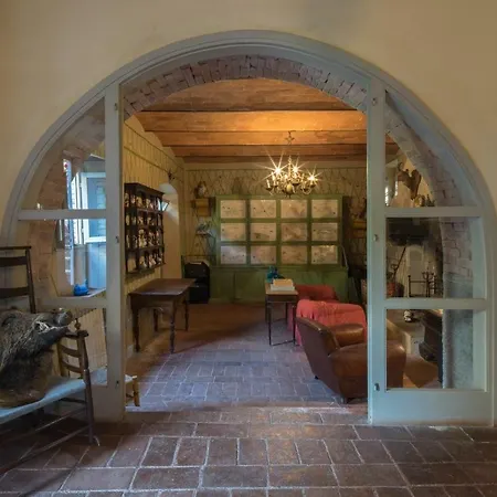 Sleeps 4 Wifi レッジェッロ